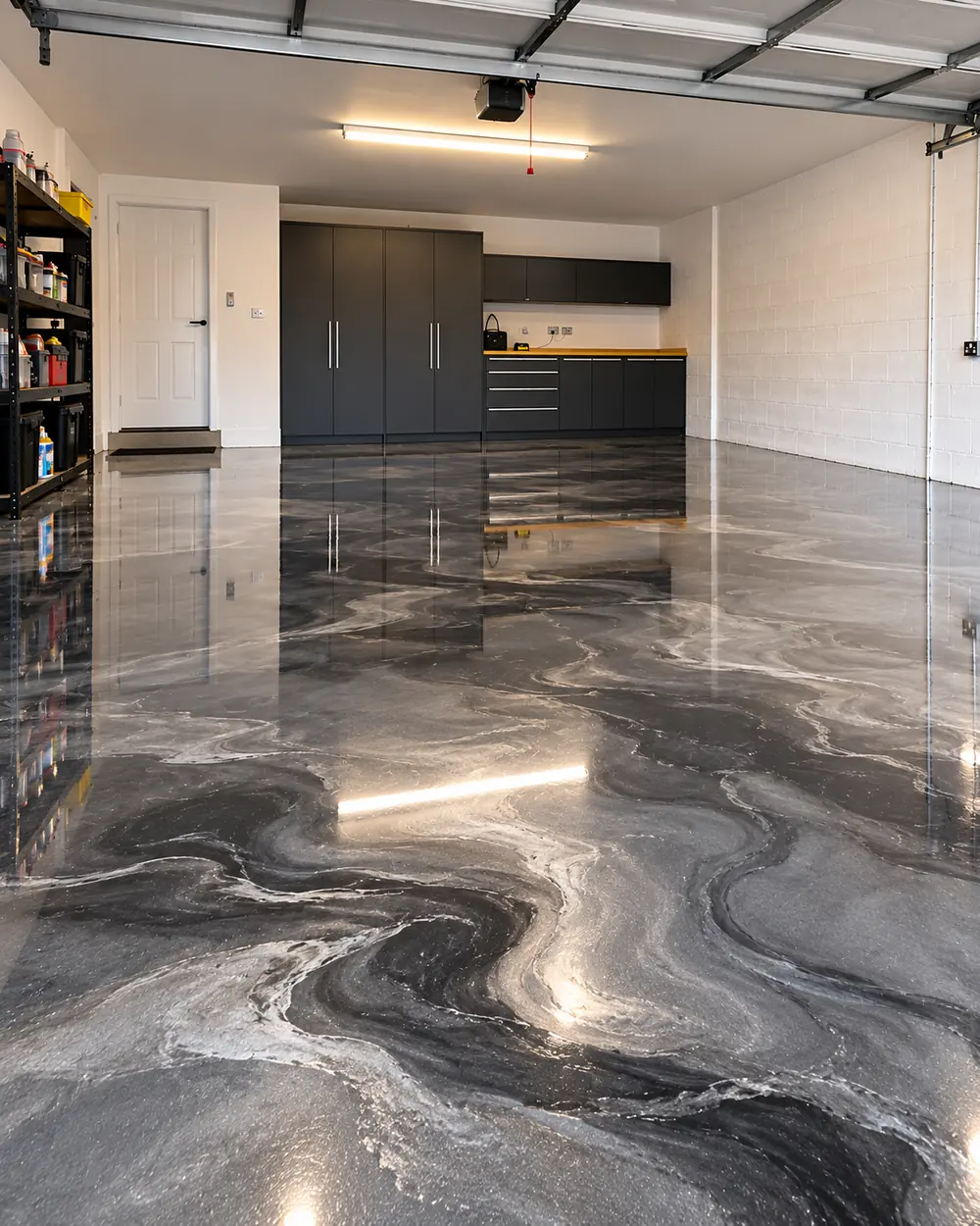Metallic garage floor: Silver and graphite swirls